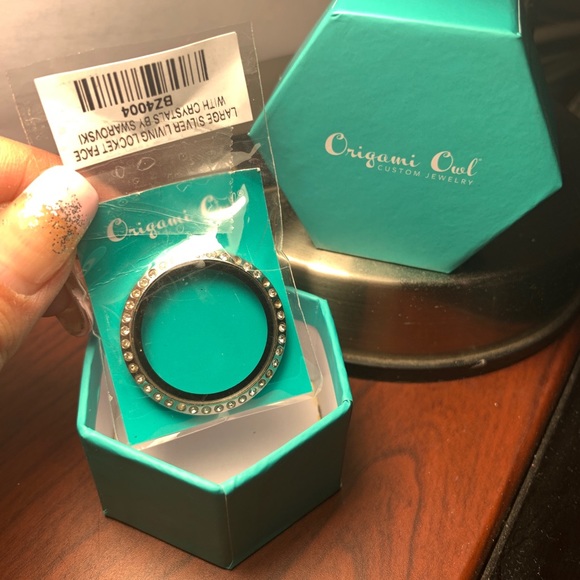 Origami Owl living locket face - Picture 3 of 5